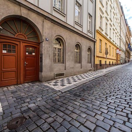 Rose Antique Apartment Praha Bagian luar foto