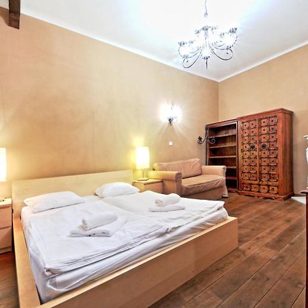 Rose Antique Apartment Praha Bagian luar foto