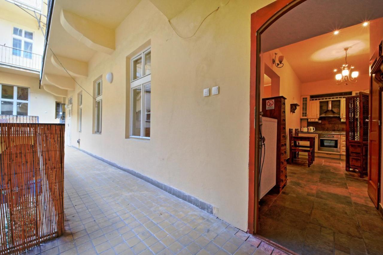 Rose Antique Apartment Praha Bagian luar foto