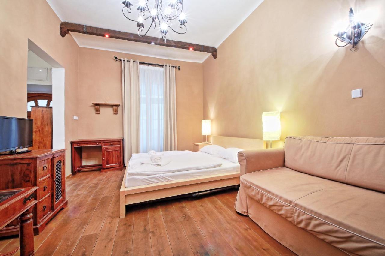 Rose Antique Apartment Praha Bagian luar foto