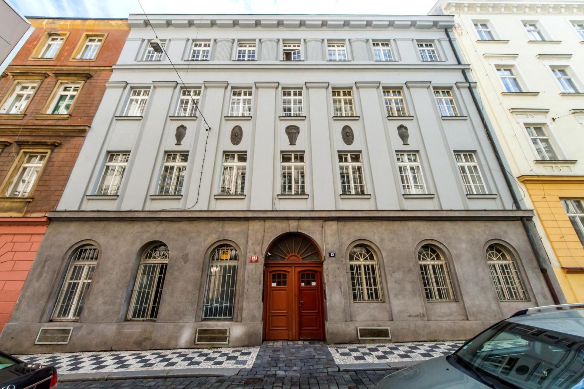 Rose Antique Apartment Praha Bagian luar foto