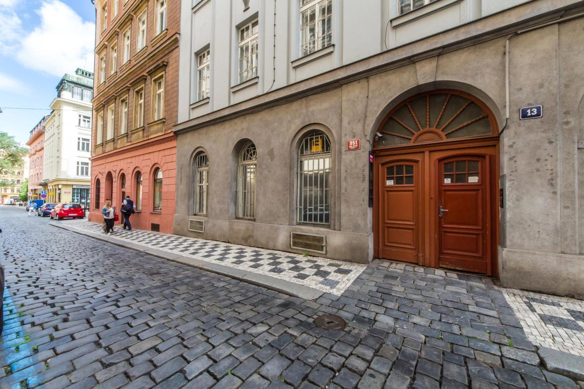 Rose Antique Apartment Praha Bagian luar foto